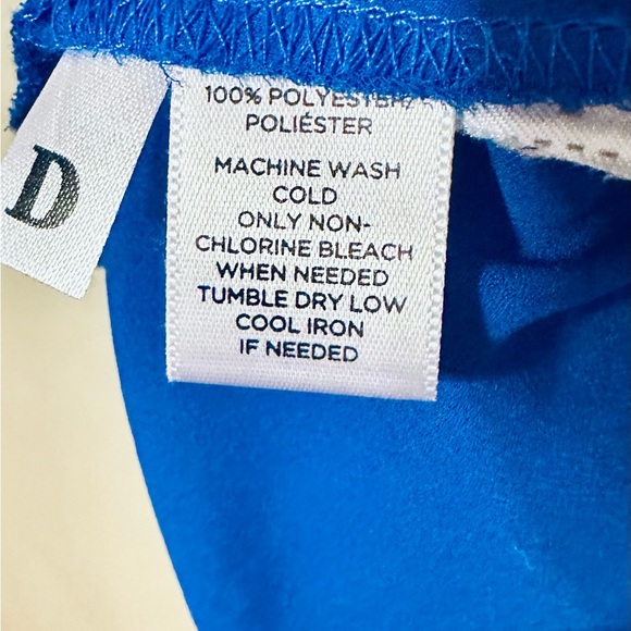 LOFT Women's Vibrant Blue Flutter Sleeve Blouse size Medium NWOT - Picture 5 of 5